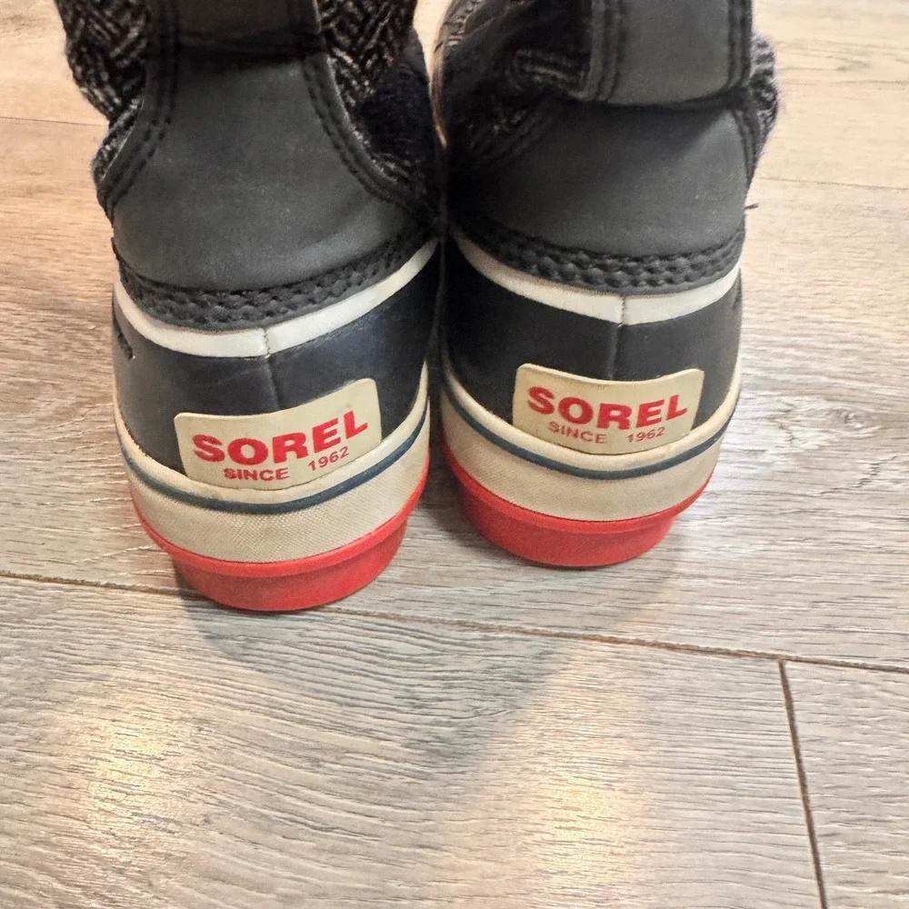 Sorel Tivoli High Nocturnal Winter Snow Boots Waterproof Lined Warm Size 6.5‎